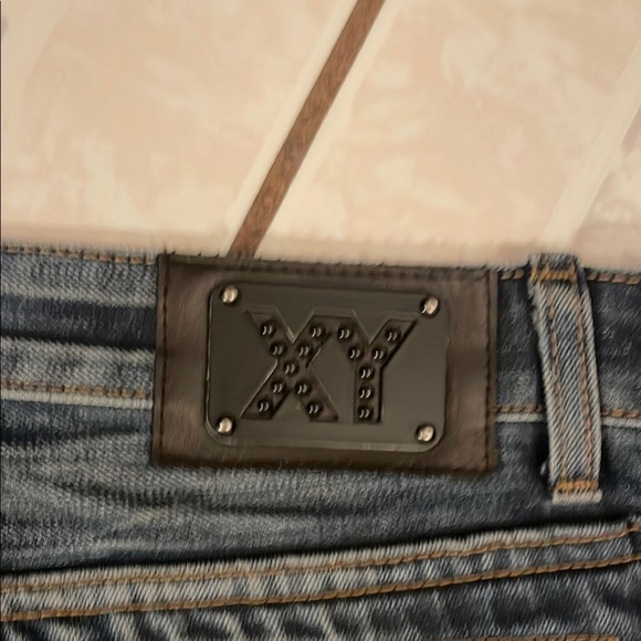 XY XRAY Blue Straight-Leg Jeans with Vintage Fading - Picture 5 of 8